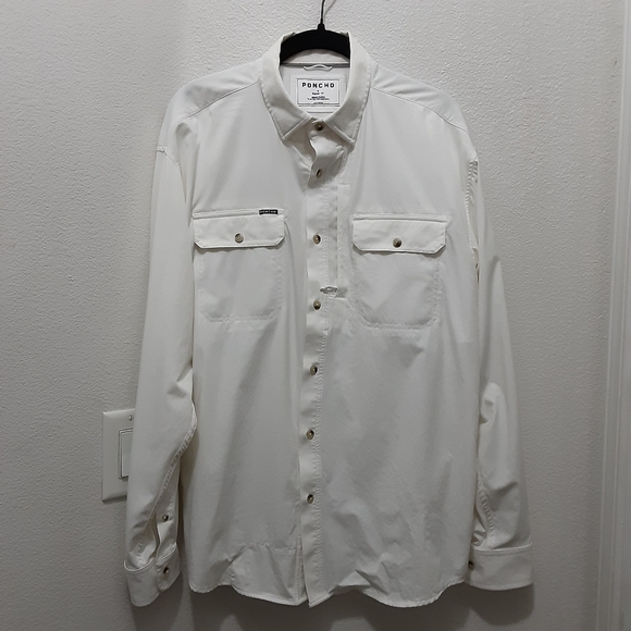 Poncho Magnetic Pockets White Button Long Sleeve FLAWS